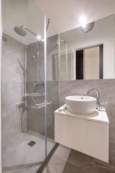 Quaint And Cozy 2-Br Home In The City Center 布达佩斯