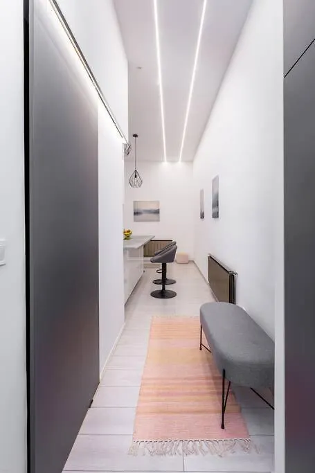 Quaint And Cozy 2-Br Home In The City Center 布达佩斯