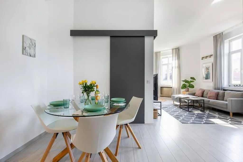 公寓 Quaint And Cozy 2-Br Home In The City Center 布达佩斯